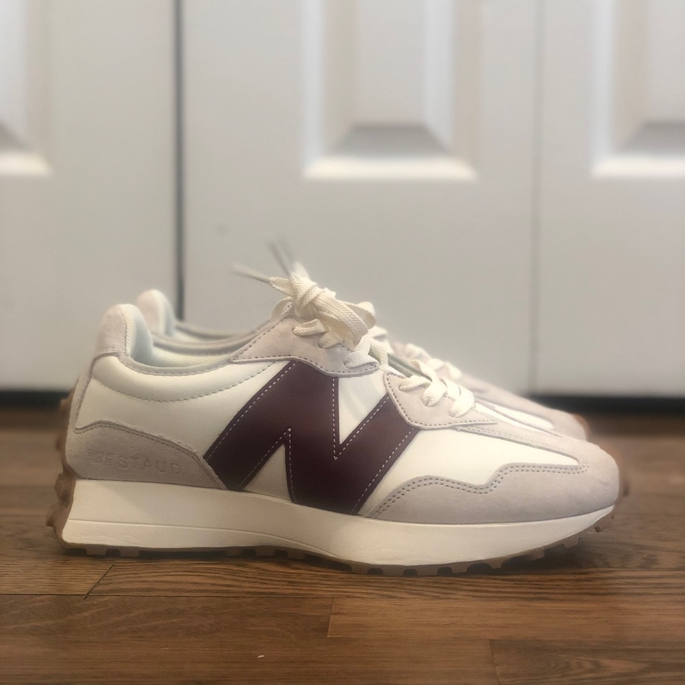 New Balance 327 STAUD